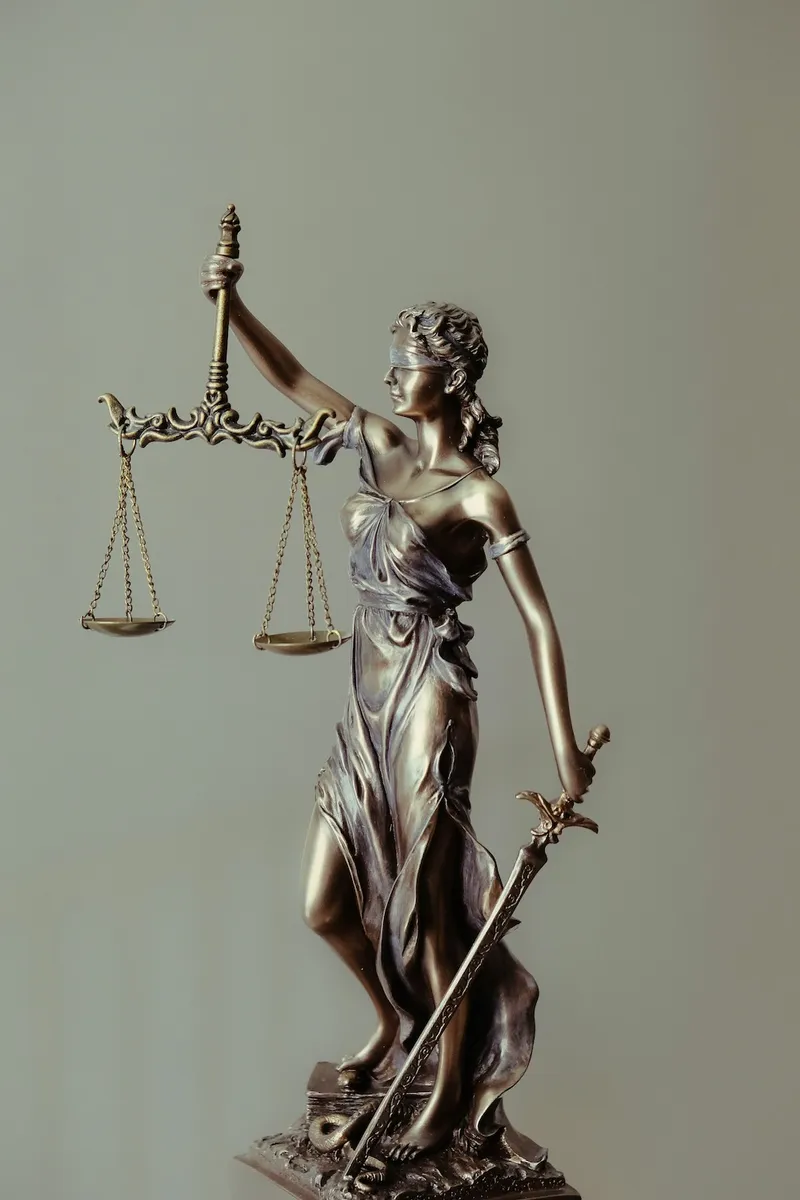 the statue of justice